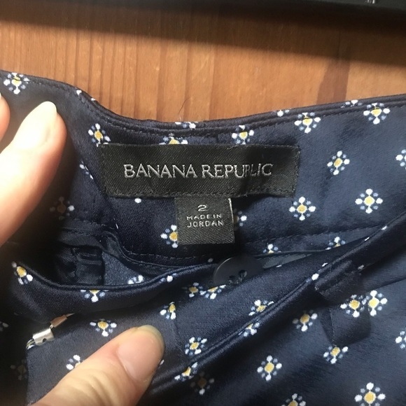Banana Republic Avery Diamond Design Print Pants - Picture 2 of 12